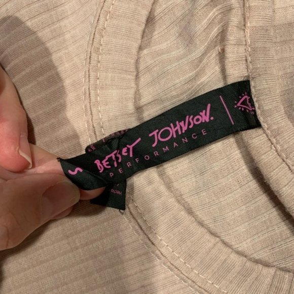 Betsy Johnson Tunic Workout Top - Picture 8 of 9